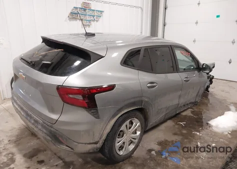 2024 Chevrolet Trax Fwd Sp из США, поврежденный, VIN KL77LFE2XRC023667